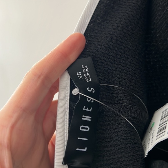 LIONESS Illuminating Maxi Dress - Picture 9 of 10